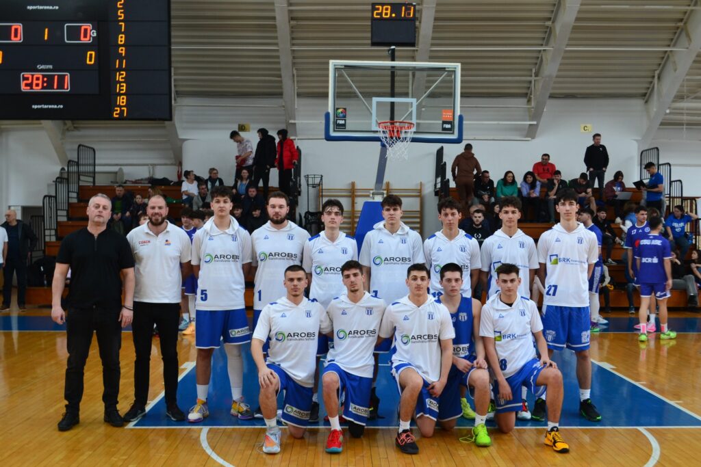Sportivii clujeni au cedat în finala mică cu CSȘ Nr. 4 ASE București.